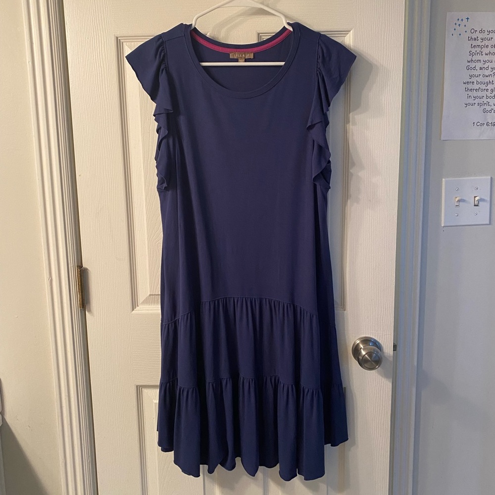 Lila P 3-tiered, ruffle sleeve dress, navy size L